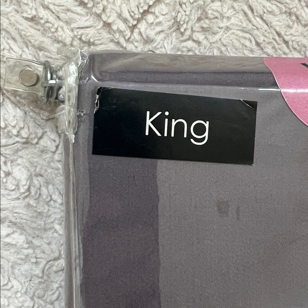 Tahari Home 100% cotton King Pillow Cases 400 thread count, New in packaging - Picture 4 of 15